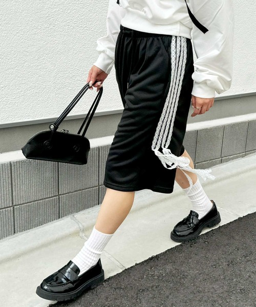 frunco(フランコ)の「サイドラインハーフジャージパンツ(その他パンツ・レディース・ブラック/グレー・MEDIUM)」の22枚目の写真