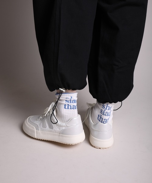 shoes365(シューズスリーシックスファイヴ)の「【shoes365】異素材パッチワークデザインスニーカー(スニーカー・レディース・グリーン/ピンク/オフホワイト・22.5cm/23.0cm/23.5cm/24.0cm/24.5cm/25.0cm)」の11枚目の写真