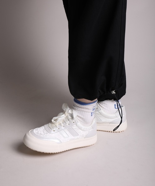 shoes365(シューズスリーシックスファイヴ)の「【shoes365】異素材パッチワークデザインスニーカー(スニーカー・レディース・グリーン/ピンク/オフホワイト・22.5cm/23.0cm/23.5cm/24.0cm/24.5cm/25.0cm)」の12枚目の写真