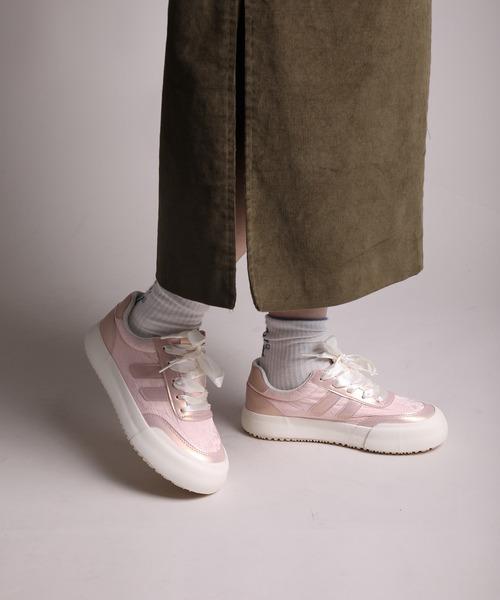 shoes365(シューズスリーシックスファイヴ)の「【shoes365】異素材パッチワークデザインスニーカー(スニーカー・レディース・グリーン/ピンク/オフホワイト・22.5cm/23.0cm/23.5cm/24.0cm/24.5cm/25.0cm)」の14枚目の写真