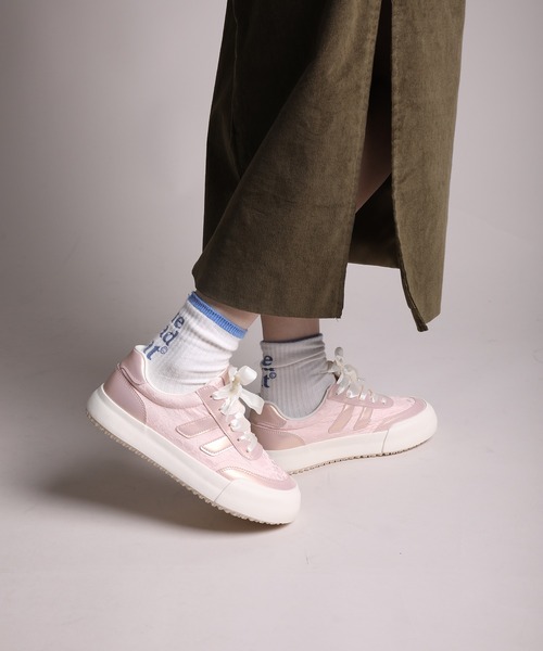 shoes365(シューズスリーシックスファイヴ)の「【shoes365】異素材パッチワークデザインスニーカー(スニーカー・レディース・グリーン/ピンク/オフホワイト・22.5cm/23.0cm/23.5cm/24.0cm/24.5cm/25.0cm)」の15枚目の写真