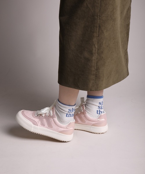shoes365(シューズスリーシックスファイヴ)の「【shoes365】異素材パッチワークデザインスニーカー(スニーカー・レディース・グリーン/ピンク/オフホワイト・22.5cm/23.0cm/23.5cm/24.0cm/24.5cm/25.0cm)」の16枚目の写真