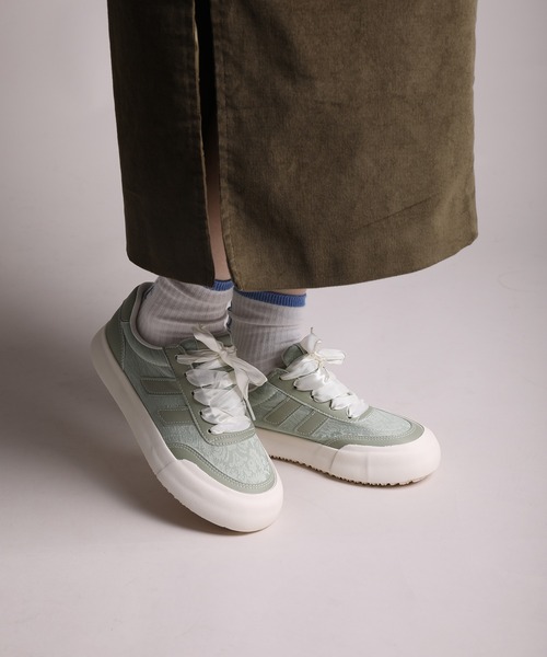 shoes365(シューズスリーシックスファイヴ)の「【shoes365】異素材パッチワークデザインスニーカー(スニーカー・レディース・グリーン/ピンク/オフホワイト・22.5cm/23.0cm/23.5cm/24.0cm/24.5cm/25.0cm)」の22枚目の写真