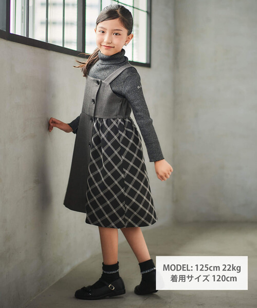 BeBe（ベベ）の「ラメニットリブタートルネック(100~150cm)（ニット/セーター・キッズ・ブラック/グレー・110cm/120cm/100cm/130cm/140cm/150cm）」の3枚目の写真