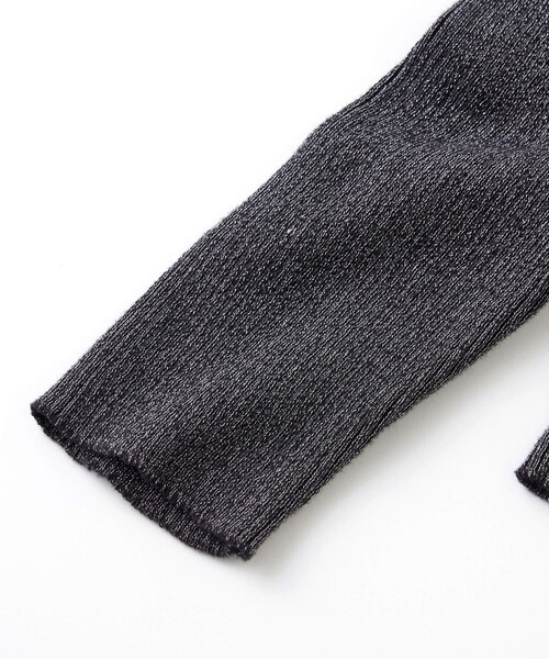 BeBe（ベベ）の「ラメニットリブタートルネック(100~150cm)（ニット/セーター・キッズ・ブラック/グレー・110cm/120cm/100cm/130cm/140cm/150cm）」の8枚目の写真