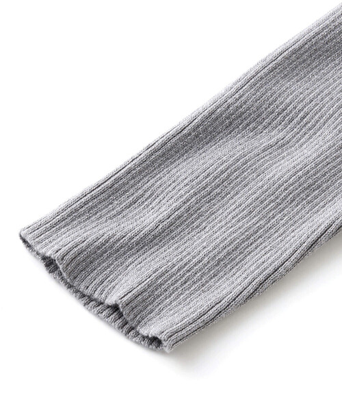 BeBe（ベベ）の「ラメニットリブタートルネック(100~150cm)（ニット/セーター・キッズ・ブラック/グレー・110cm/120cm/100cm/130cm/140cm/150cm）」の14枚目の写真