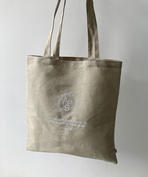 AS KNOW AS plus（アズノゥアズプラス）の「AS KNOW AS plus 刺繍ロゴ カラートートバッグ（トートバッグ・レディース・アイボリー/ブルー/チャコール/イエロー/ピンク/アイボリー系/ブラック系/ブルー系/グリーン系/ピンク系・FREE）」の6枚目の写真