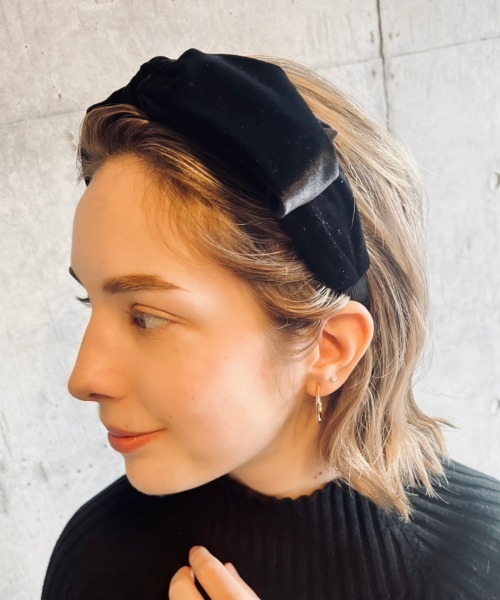 ciite'（シーテ）の「フレンチベロア カチューシャ（カチューシャ・レディース・ブラック・FREE）」の10枚目の写真