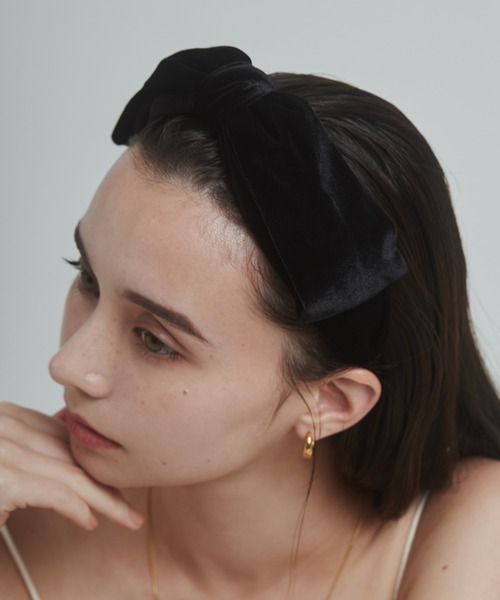 ciite'（シーテ）の「フレンチベロア カチューシャ（カチューシャ・レディース・ブラック・FREE）」の4枚目の写真