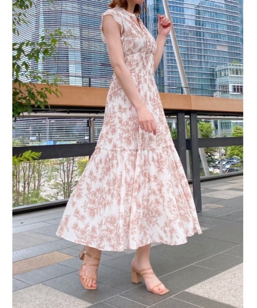 花柄ノースリーブロングワンピース　snidel スナイデル SNIDEL ノースリーブ ロングワンピース 花柄
