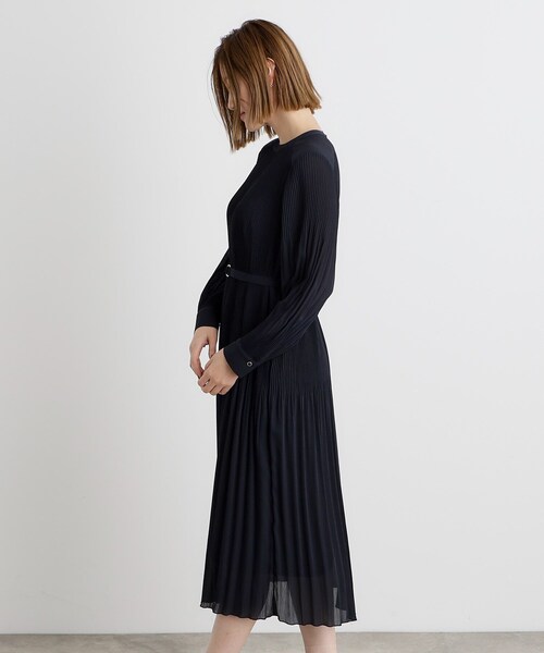 grove(グローブ)の「◆プリーツナローフレアワンピース(ワンピース・レディース・ネイビー/ブルー系/ブラック系・03/02/01/05/04)」の18枚目の写真