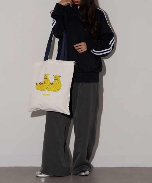 FREDRIK PACKERS(フレドリックパッカーズ)の「【FREDRIK PACKERS】FREDRIK ≪別注コラボレーション≫MASAMI YANAGIDA キャンバストート M(トートバッグ・レディース・ブラウン/ライトグレー/グリーン/ホワイト/パープル/ブルー/グレー/ブラック/アイボリー・FREE)」の22枚目の写真