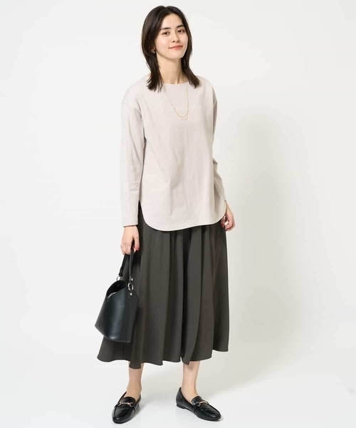a.v.v(アーヴェヴェ)の「ハンドレター調ロゴ刺繍ロンT(Tシャツ/カットソー・レディース・グレー系その他/ホワイト・34/36/38/40/42)」の5枚目の写真
