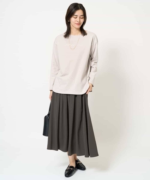 a.v.v(アーヴェヴェ)の「ハンドレター調ロゴ刺繍ロンT(Tシャツ/カットソー・レディース・グレー系その他/ホワイト・34/36/38/40/42)」の6枚目の写真