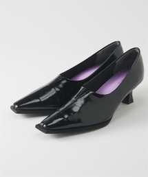 センターシームVカットデザインパンプス（ワイズ２Ｅ）（オフィス女子モニターコラボ）