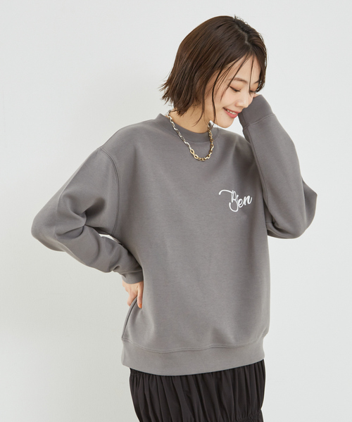 abahouse mavie(アバハウスマヴィ)の「シルキーダンボールスウェットロゴプルオーバー/トレーナー/春服(スウェット・レディース・チャコールグレー/オフホワイト/イエロー/アイボリー/グレー系その他/スミクロ・フリー)」の5枚目の写真