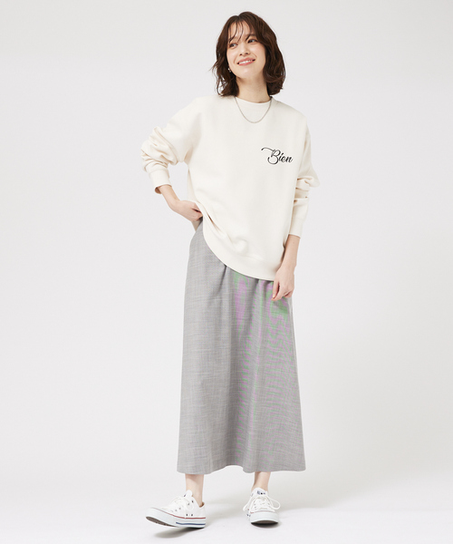 abahouse mavie(アバハウスマヴィ)の「シルキーダンボールスウェットロゴプルオーバー/トレーナー/春服(スウェット・レディース・チャコールグレー/オフホワイト/イエロー/アイボリー/グレー系その他/スミクロ・フリー)」の14枚目の写真