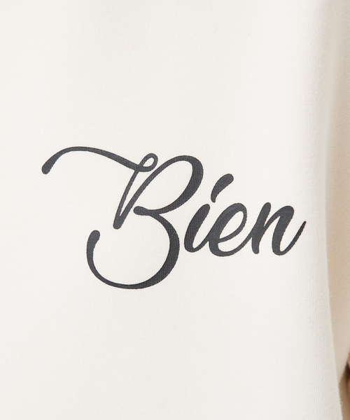 abahouse mavie(アバハウスマヴィ)の「シルキーダンボールスウェットロゴプルオーバー/トレーナー/春服(スウェット・レディース・チャコールグレー/オフホワイト/イエロー/アイボリー/グレー系その他/スミクロ・フリー)」の16枚目の写真