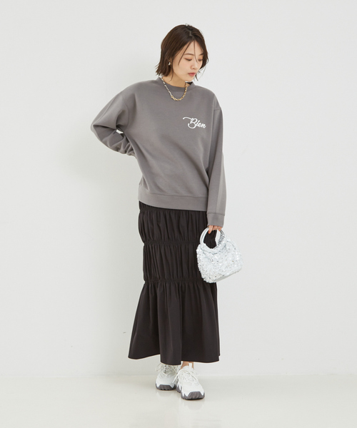 abahouse mavie(アバハウスマヴィ)の「シルキーダンボールスウェットロゴプルオーバー/トレーナー/春服(スウェット・レディース・チャコールグレー/オフホワイト/イエロー/アイボリー/グレー系その他/スミクロ・フリー)」の21枚目の写真