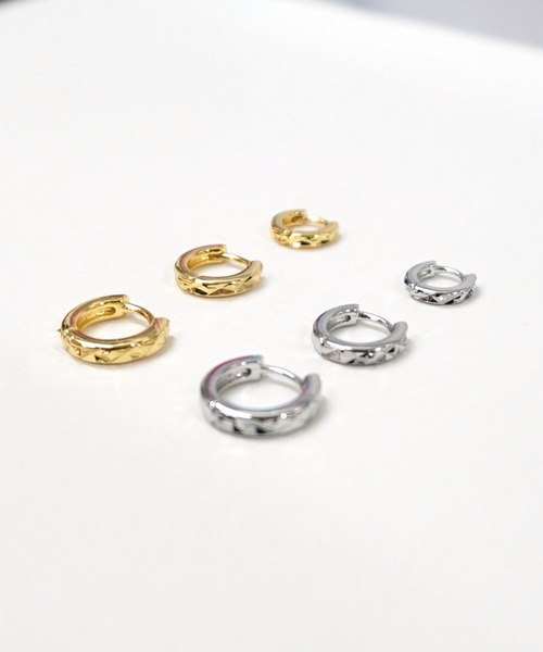 NO WAY(ノーウェイ)の「/カッティングリングミニフープピアス/ペア(RZ)(ピアス(両耳用)・レディース・シルバー/ゴールド・LARGE/MEDIUM/SMALL)」の7枚目の写真