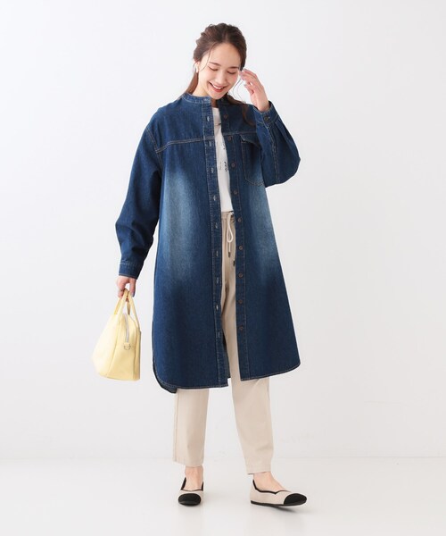 SHOO・LA・RUE（シューラルー）の「【洗える/体型カバー】デニム シャツワンピース（ワンピース・レディース・ネイビー/ブルー/チャコールグレー・02/01/04/03）」の20枚目の写真