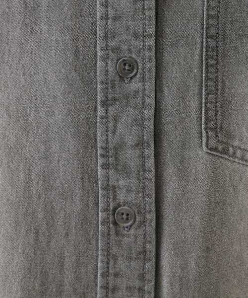 SHOO・LA・RUE（シューラルー）の「【洗える/体型カバー】デニム シャツワンピース（ワンピース・レディース・ネイビー/ブルー/チャコールグレー・02/01/04/03）」の13枚目の写真