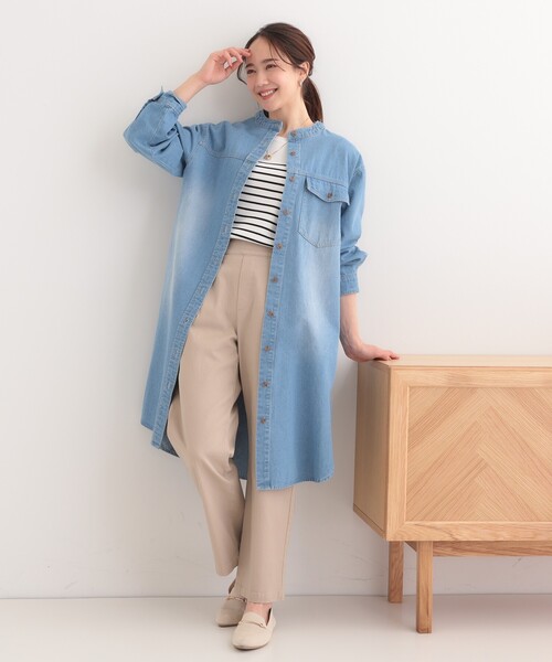 SHOO・LA・RUE（シューラルー）の「【洗える/体型カバー】デニム シャツワンピース（ワンピース・レディース・ネイビー/ブルー/チャコールグレー・02/01/04/03）」の11枚目の写真