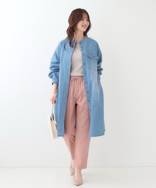 SHOO・LA・RUE（シューラルー）の「【洗える/体型カバー】デニム シャツワンピース（ワンピース・レディース・ネイビー/ブルー/チャコールグレー・02/01/04/03）」の12枚目の写真