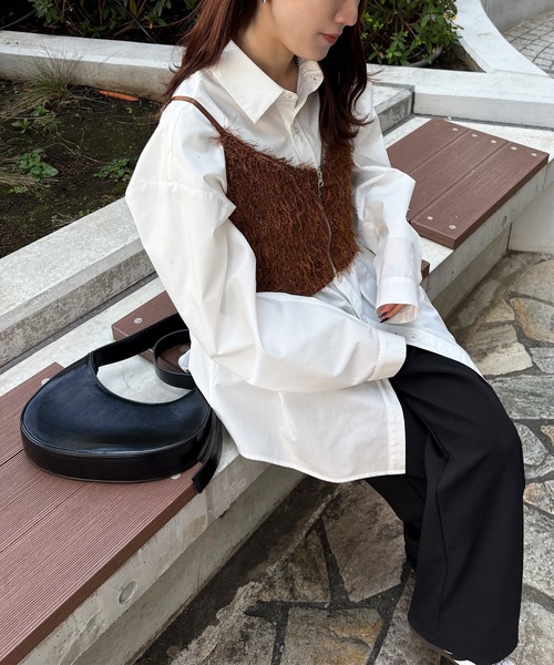 ISOOK（アイスー）の「【ISOOK / アイスー】カットフェザーフロントジップビスチェ / ラメ ファー キャミソール ノースリーブ タンクトップ クロップド丈 ショート丈 ブラウン ブラック 茶 黒 ZOZOTOWN限定（キャミソール・レディース・ブラウン/ブラック・FREE）」の22枚目の写真