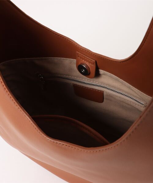 NiiNa（ニーナ）の「【NiiNa】【高品質牛革】2way ワンハンドルムーンレザーバッグ（ショルダーバッグ・レディース・ブラウン/ダークブラウン/ブラック・FREE）」の8枚目の写真