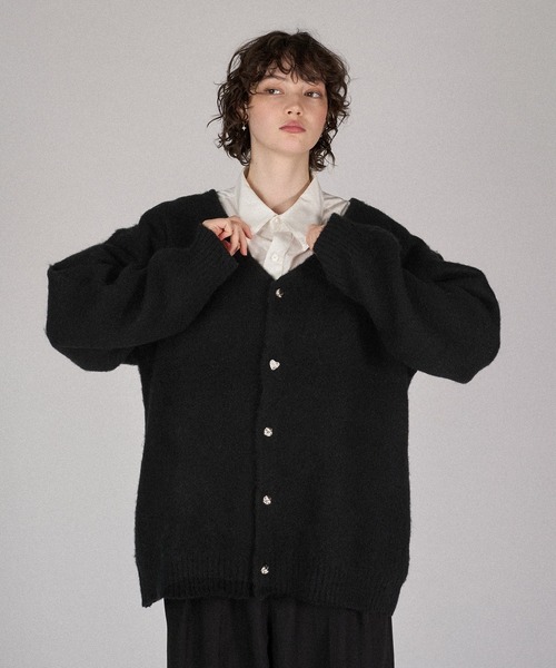 ONCILY(オンシェリー)の「SILVER BUTTON CARDIGAN / シルバーボタンカーディガン(カーディガン/ボレロ・メンズ・ブルー/アイボリー/ブラック/ネイビー・SMALL/MEDIUM/LARGE)」の7枚目の写真