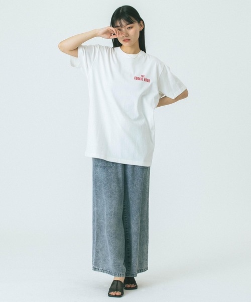 ROSE BUD(ローズバッド)の「【WEB・一部店舗限定】SHOP風プリントTシャツ(Tシャツ/カットソー・レディース・グレー/ホワイト・ONE SIZE)」の11枚目の写真