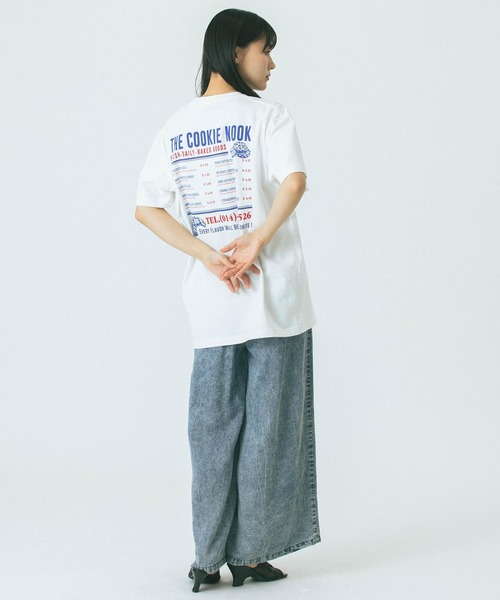 ROSE BUD(ローズバッド)の「【WEB・一部店舗限定】SHOP風プリントTシャツ(Tシャツ/カットソー・レディース・グレー/ホワイト・ONE SIZE)」の16枚目の写真