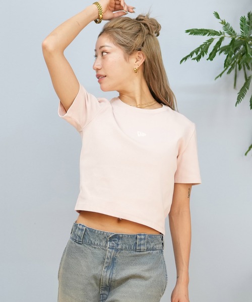 NEW ERA(ニューエラ)の「【ミニ丈】NEW ERA/ニューエラ ちびTシャツ 14391905/14391906/14391907(Tシャツ/カットソー・レディース・ブラック/ホワイト/ピンク・S/M)」の2枚目の写真