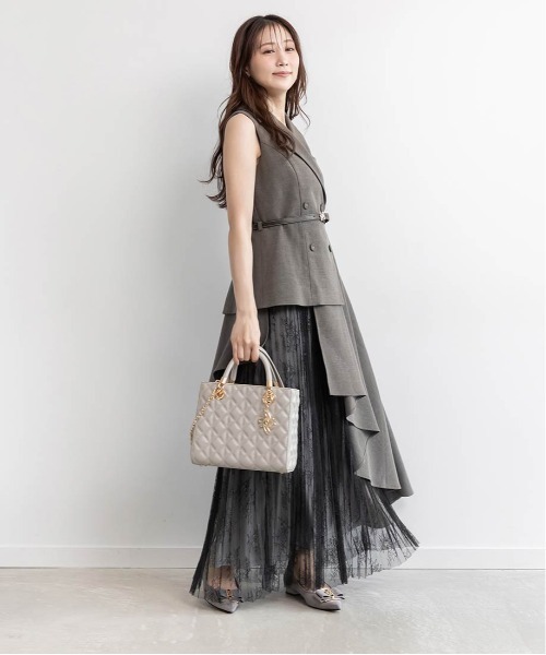 RANDA(ランダ)の「モノグラムパーツリボンフラットパンプス(パンプス・レディース・ベージュ/シルバー/ブラック/ピンク/グレー/グレイッシュベージュ・25.5/25/24.5/23.5/23/22.5/24/22/26)」の9枚目の写真