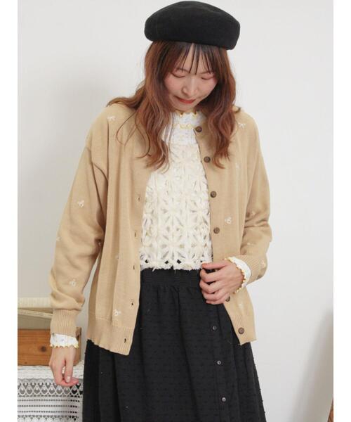 Samansa Mos2(サマンサ モスモス)の「リボン刺繍カーディガン(カーディガン/ボレロ・レディース・グリーン/ベージュ/キナリ/チャコールグレー・F)」の11枚目の写真