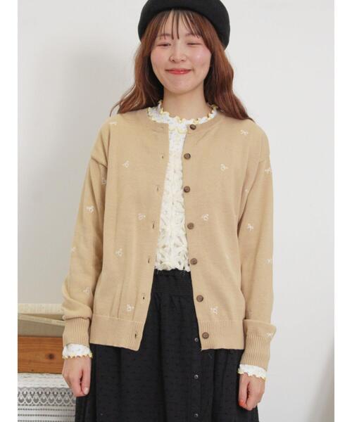 Samansa Mos2(サマンサ モスモス)の「リボン刺繍カーディガン(カーディガン/ボレロ・レディース・グリーン/ベージュ/キナリ/チャコールグレー・F)」の8枚目の写真