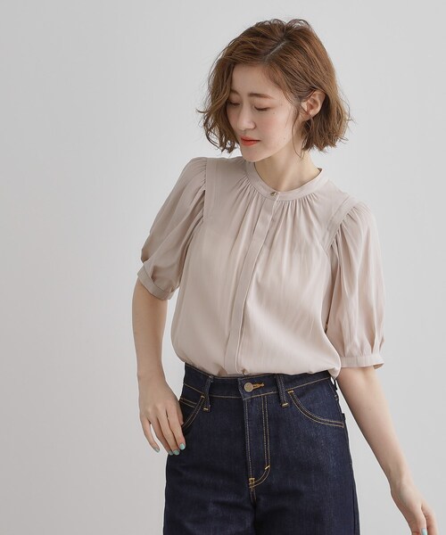 grove(グローブ)の「【洗える】ヴィンテージサテンウイングスリーブブラウス(シャツ/ブラウス・レディース・オフホワイト/チャコールグレー/ホワイト系3/ネイビー系/ピンク・02/03/01/04/05)」の5枚目の写真