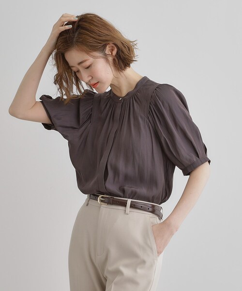 grove(グローブ)の「【洗える】ヴィンテージサテンウイングスリーブブラウス(シャツ/ブラウス・レディース・オフホワイト/チャコールグレー/ホワイト系3/ネイビー系/ピンク・02/03/01/04/05)」の18枚目の写真