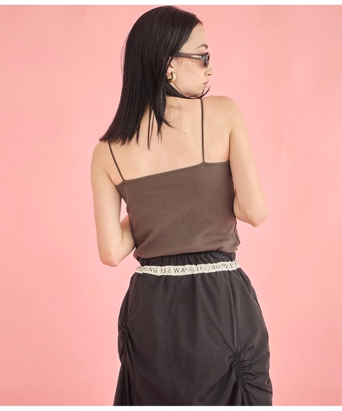 Settimissimo（セッティミッシモ）の「カップ付き ベア ナローストラップ キャミソール（キャミソール・レディース・レッド/ブラウン/アイボリー・FREE）」の16枚目の写真