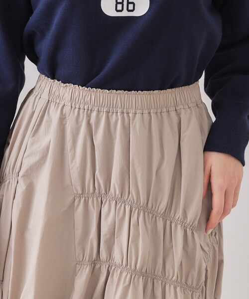 OPAQUE.CLIP（オペークドットクリップ）の「シャーリングアシメフレアスカート【洗濯機洗い可】（スカート・レディース・チャコールグレー/ベージュ・38/40/42）」の13枚目の写真