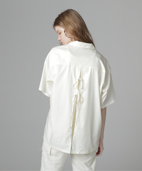 AVIREX（アヴィレックス）の「《直営店限定》BACK RIBON TENCEL SHIRTS/バックリボン テンセルシャツ（シャツ/ブラウス・レディース・オリーブ/ブラック/ホワイト/ライトブルー・F）」の19枚目の写真