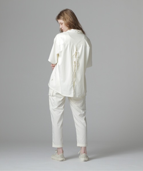 AVIREX（アヴィレックス）の「《直営店限定》BACK RIBON TENCEL SHIRTS/バックリボン テンセルシャツ（シャツ/ブラウス・レディース・オリーブ/ブラック/ホワイト/ライトブルー・F）」の12枚目の写真