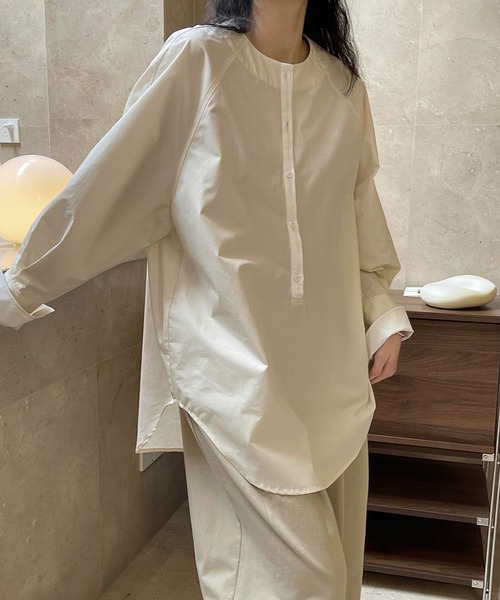 SUWDEE(スーディー)の「bicolor raglan sleeve shirt(シャツ/ブラウス・レディース・ネイビー/アイボリー・FREE)」の6枚目の写真