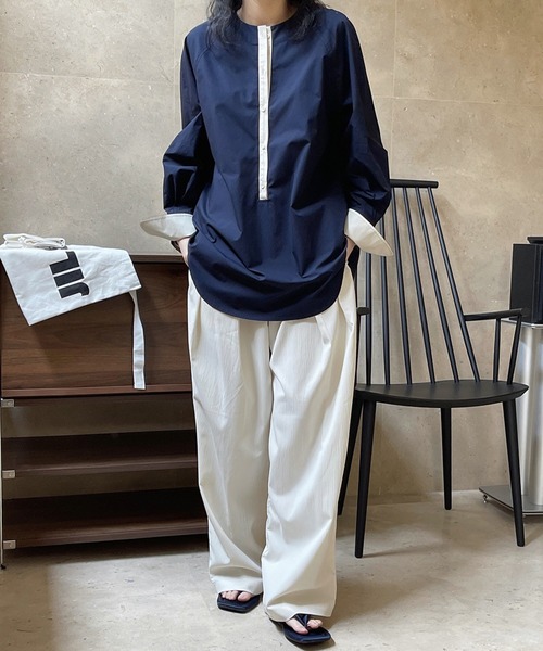 SUWDEE(スーディー)の「bicolor raglan sleeve shirt(シャツ/ブラウス・レディース・ネイビー/アイボリー・FREE)」の10枚目の写真