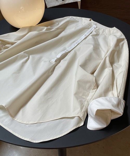 SUWDEE(スーディー)の「bicolor raglan sleeve shirt(シャツ/ブラウス・レディース・ネイビー/アイボリー・FREE)」の18枚目の写真