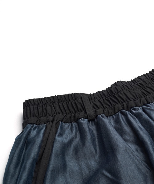 NO ID.(ノーアイディ)の「mp13501-シアーレイヤードバギートラウザーズ パンツ(その他パンツ・メンズ・ブラックミックス/グレー/ブラック・2/1)」の6枚目の写真