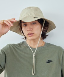 NIKE(iCL)̃iCL GCybNX Chu oPbgnbg / Nike Apex Wide-Brim Bucket Hat HJ7135-253 Desert Khaki(nbg)