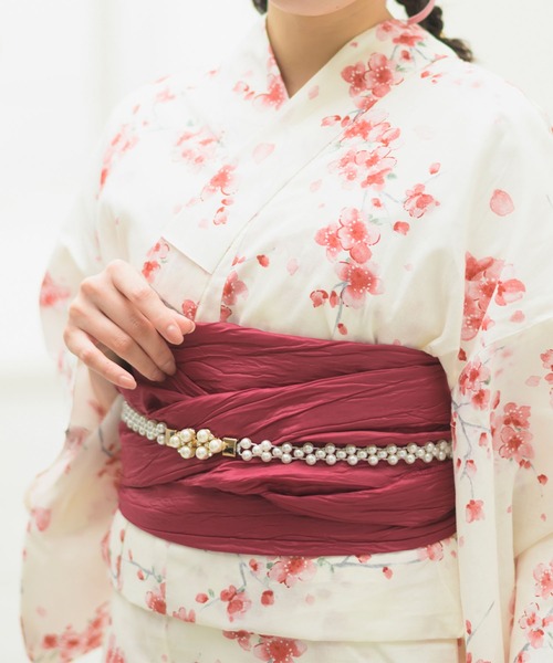 CELEN（セレン）の「【下駄付き兵児帯ゆかた5点セット】浴衣・兵児帯・腰紐2本・下駄《夏恋浴衣》（浴衣・レディース・パープル系1/ピンク系1/アイボリー系/ホワイト系/グレー系1/ピンク系2/グレー系2/パープル系2・FREE）」の13枚目の写真