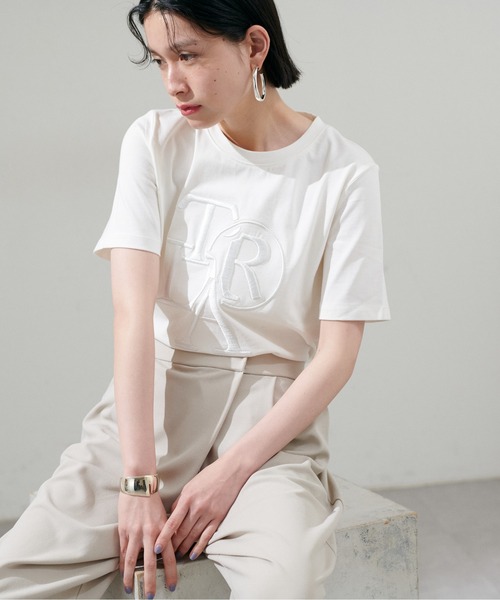 LARUTA（ラルータ）の「【LARUTA】厚盛りロゴ刺繍T（Tシャツ/カットソー・レディース・オフホワイト/ピンク/ブラック・MEDIUM/LARGE）」の4枚目の写真